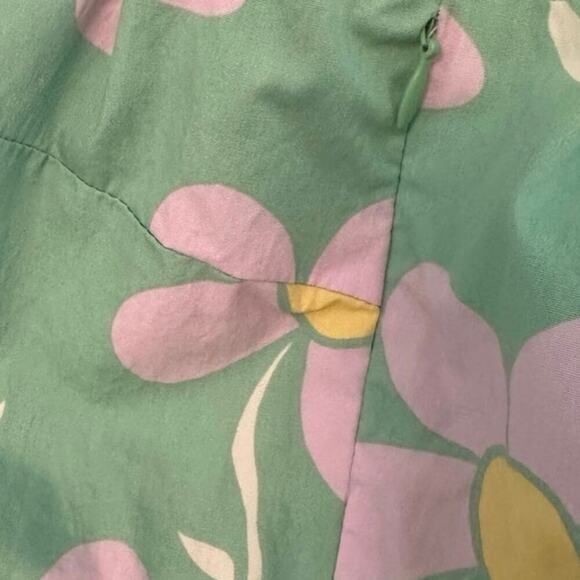 Karlie Green Floral Peplum Blouse L | Scalloped Neck 100% Cotton Spring Top - Picture 4 of 4